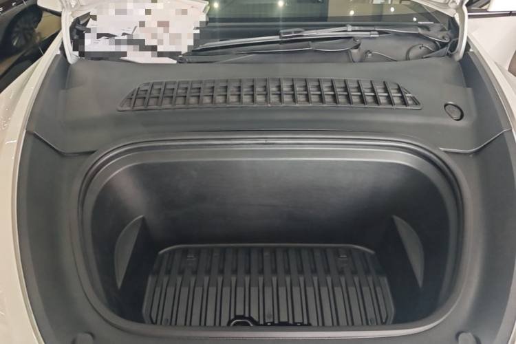 Tesla Model Y 2022 #20 Tesla Model Y 2022 car image #20