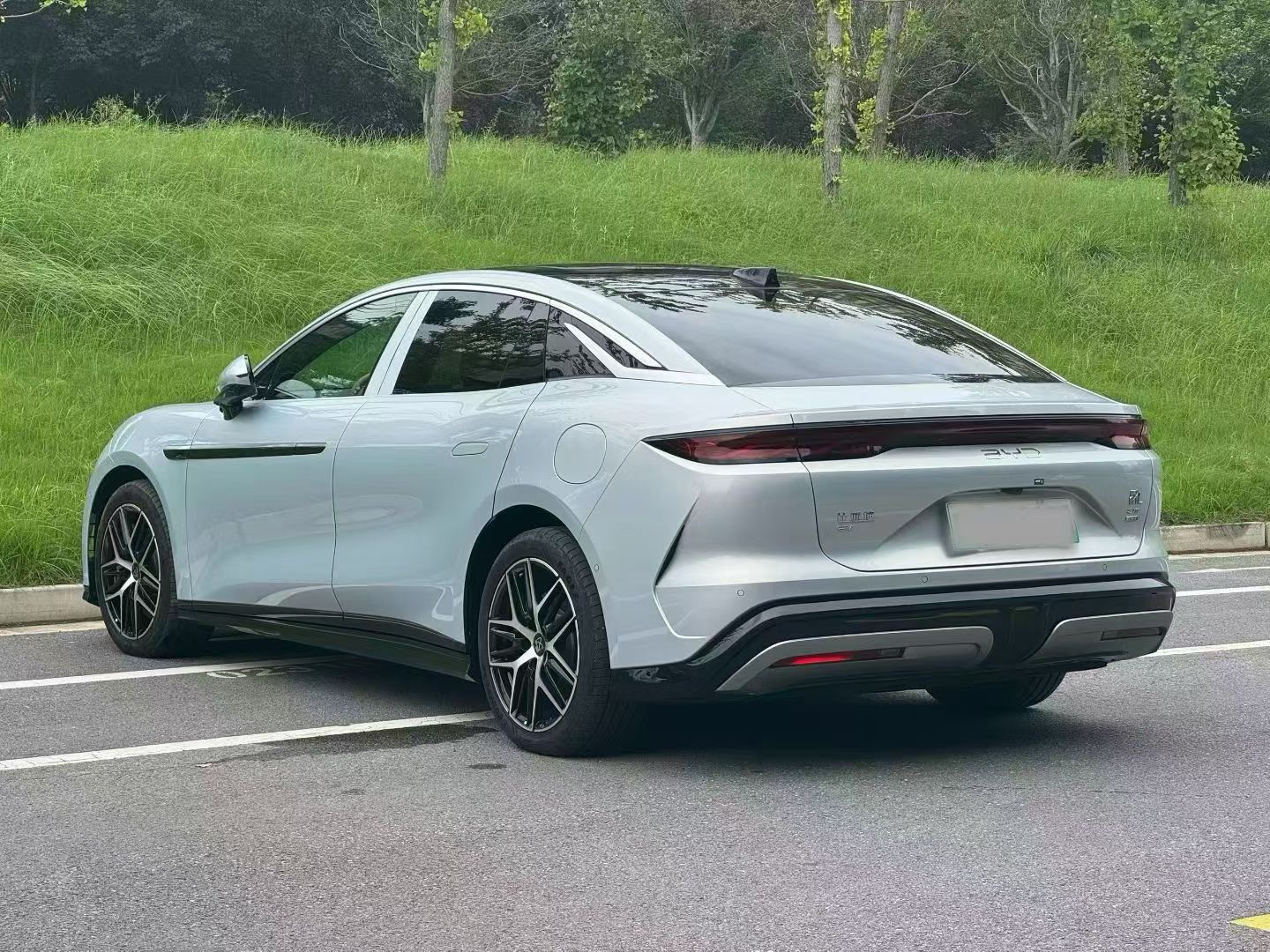 BYD HanL 2025 imagen de coche #7