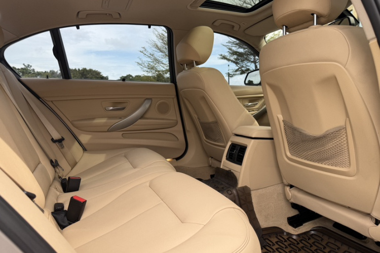 BMW 3 Series 2015 #18 BMW 3 Series 2015 car image #18