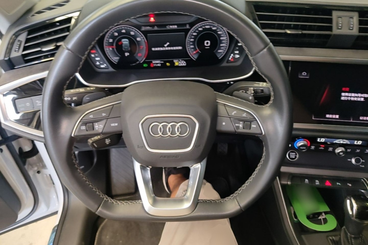 Audi Q3 2023 #11 Audi Q3 2023 car image #11