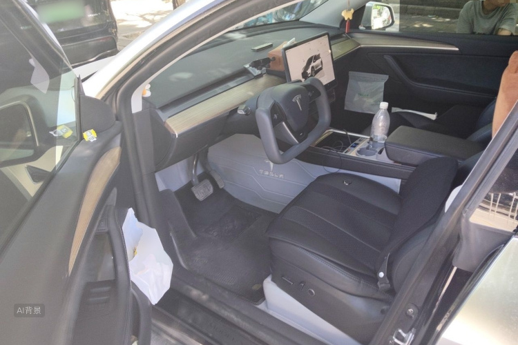 Tesla Model Y 2023 #18 Tesla Model Y 2023 car image #18