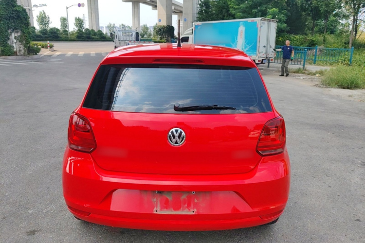 Volkswagen Polo 2018 car image #4