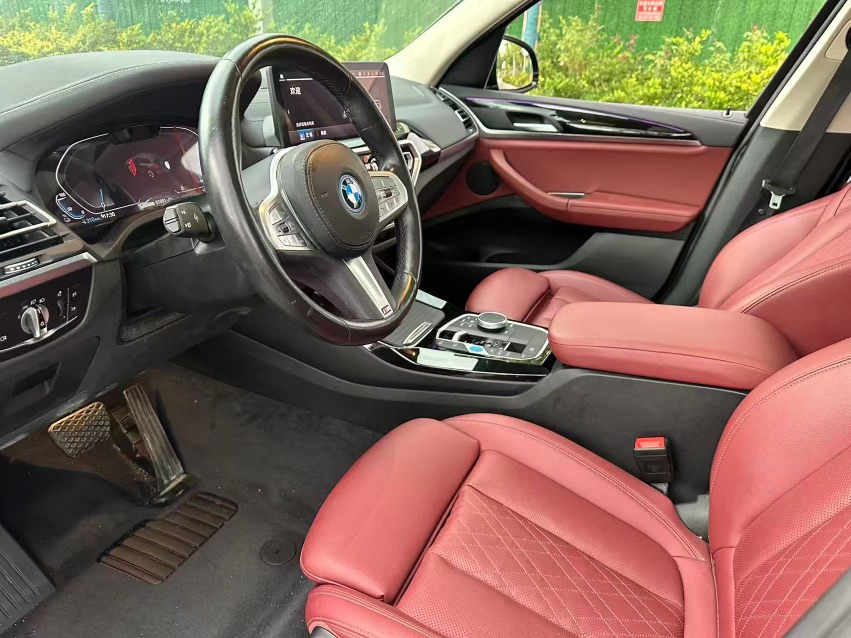 BMW iX3 2023 car image #7
