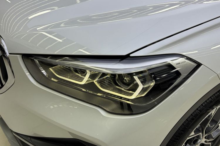 BMW X1 2020 car image #8