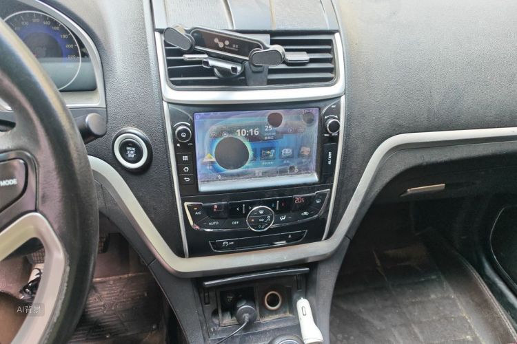 GEELY Emgrand 2015 car image #15