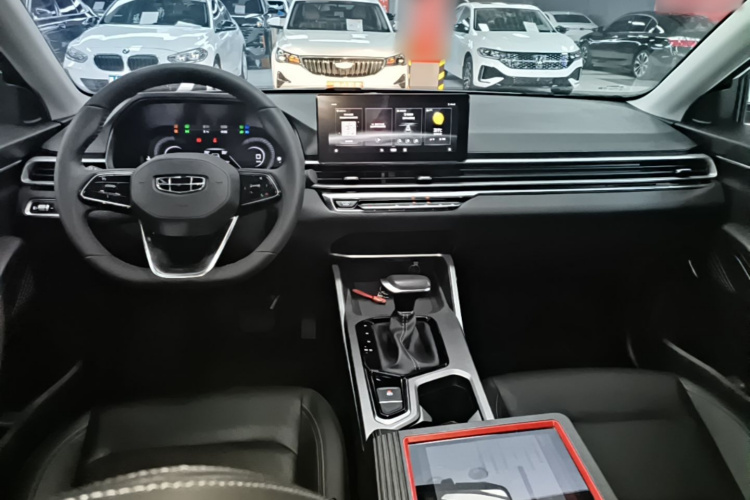 GEELY Emgrand 2022 car image #10