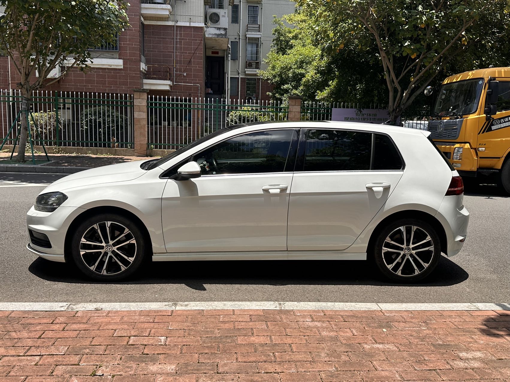 Volkswagen Golf 2017 #5 Volkswagen Golf 2017 car image #5