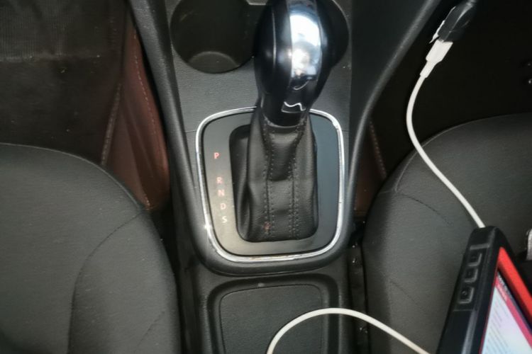 Volkswagen Polo 2018 car image #14