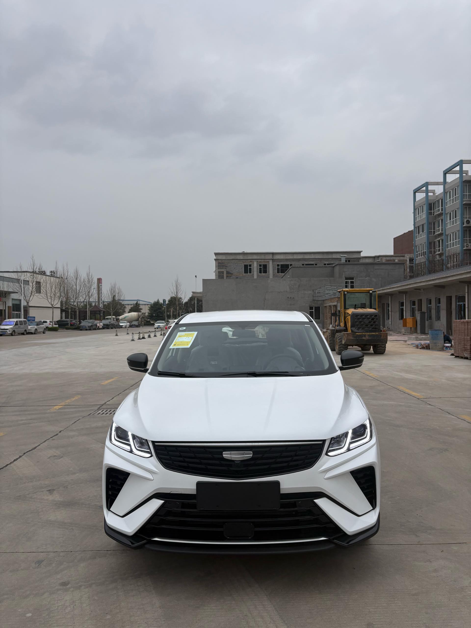 GEELY Coolray 2026 изображение автомобиля #3