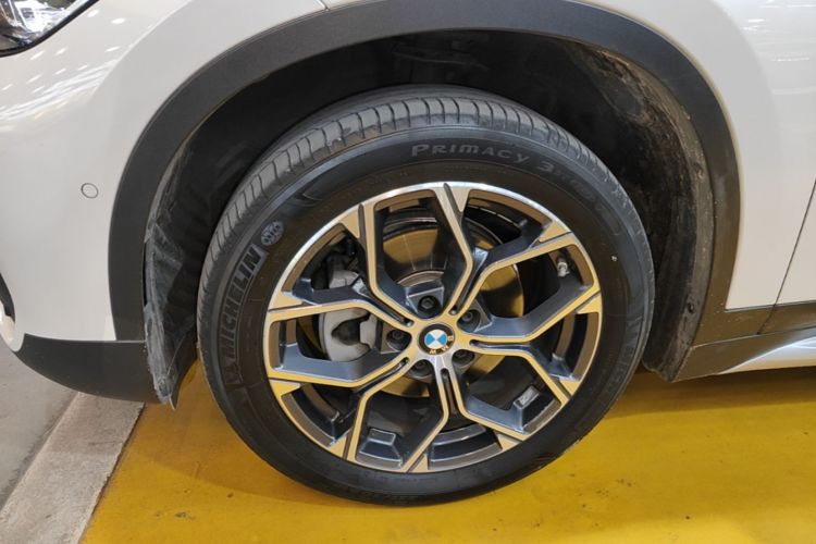 BMW X1 2020 car image #9