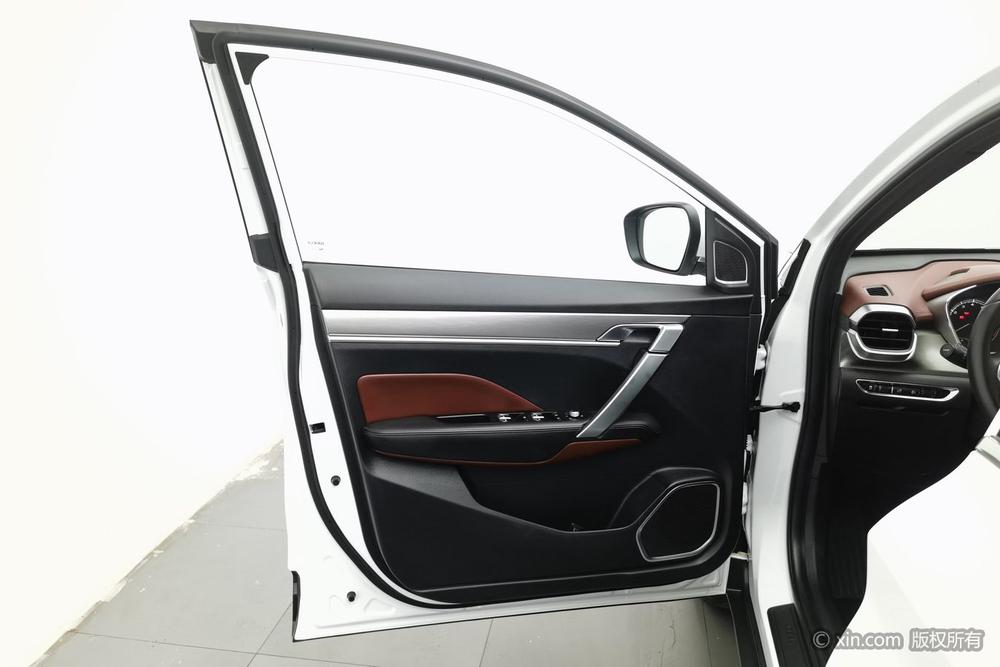 GEELY Coolray 2020 #22 GEELY Coolray 2020 car image #22