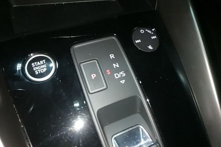 Audi A3 2021 car image #14
