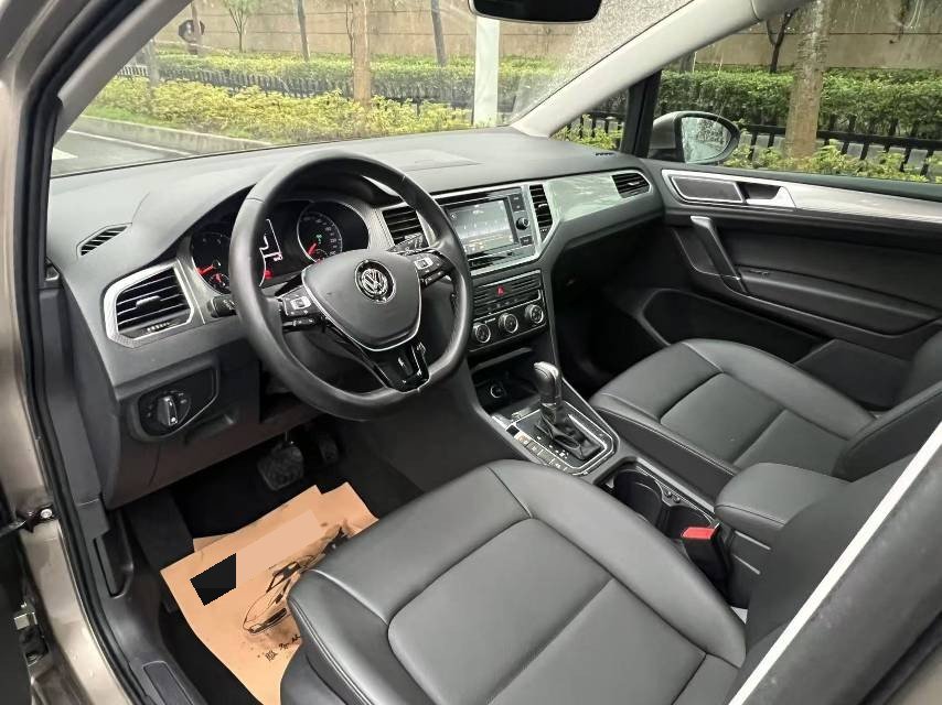 Volkswagen Golf Sportsvan 2019 صورة سيارة #4
