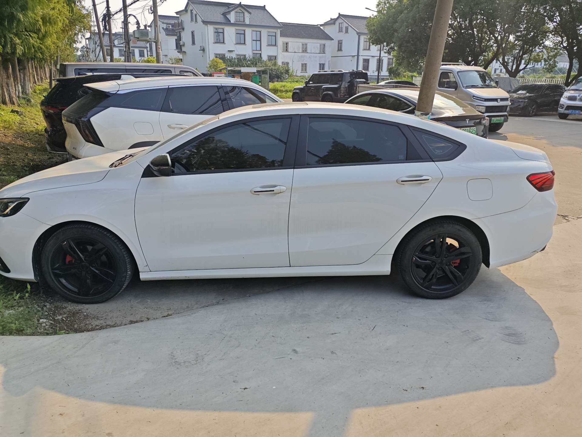 GEELY Binray 2022 #3 GEELY Binray 2022 car image #3
