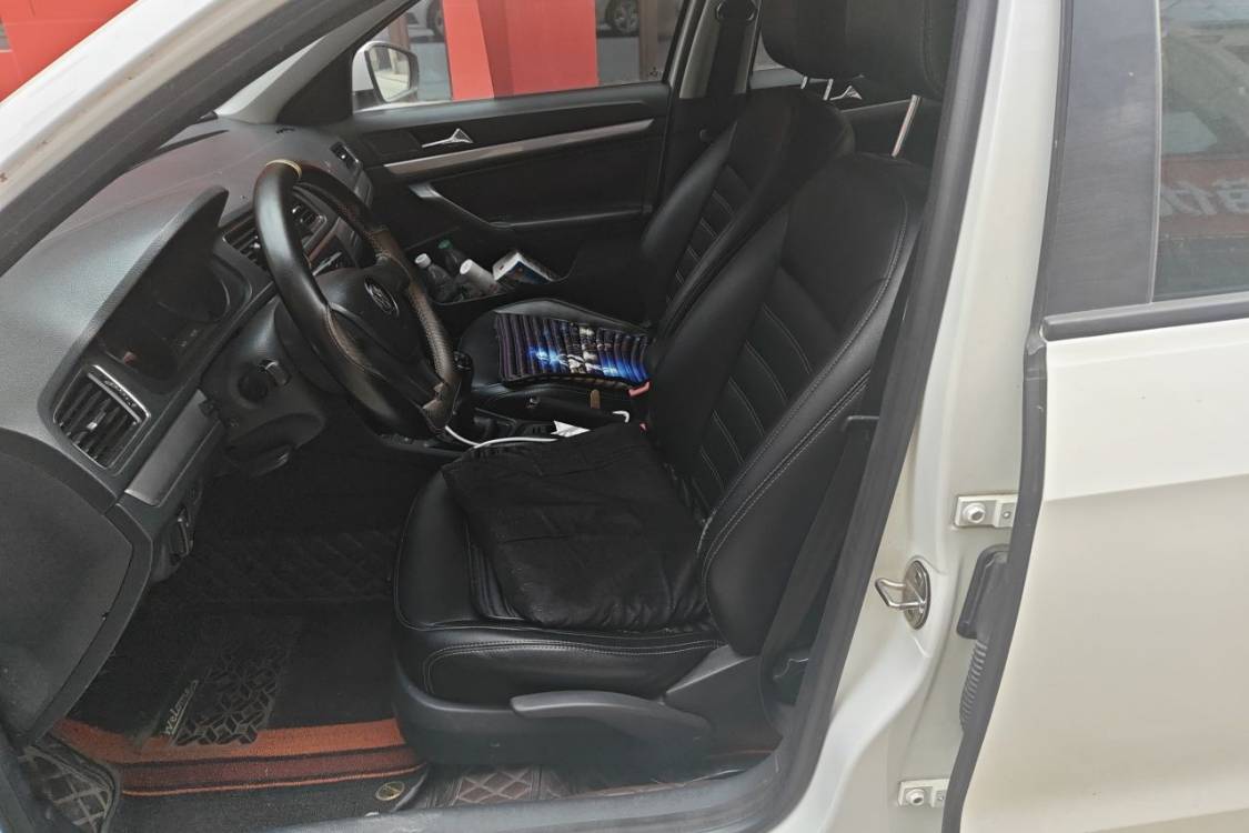 Volkswagen Lavida 2017 car image #18