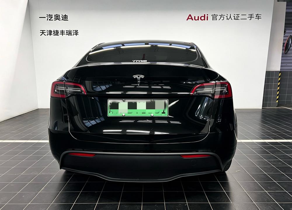 Tesla Model Y 2021 #6 Tesla Model Y 2021 car image #6