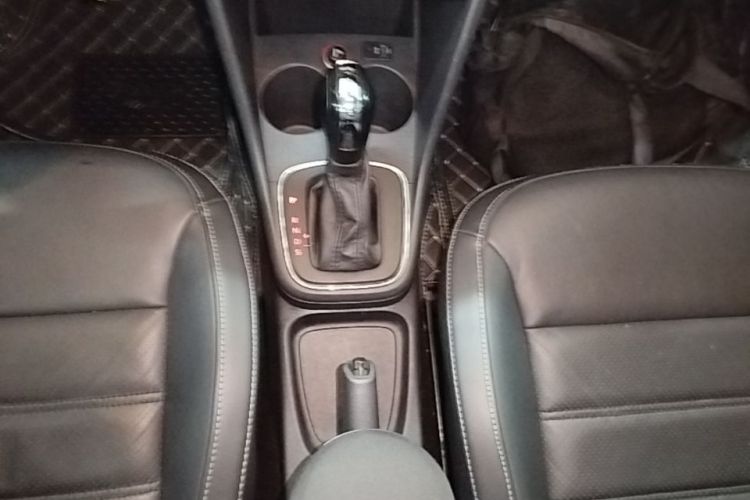 Volkswagen Polo 2014 car image #14
