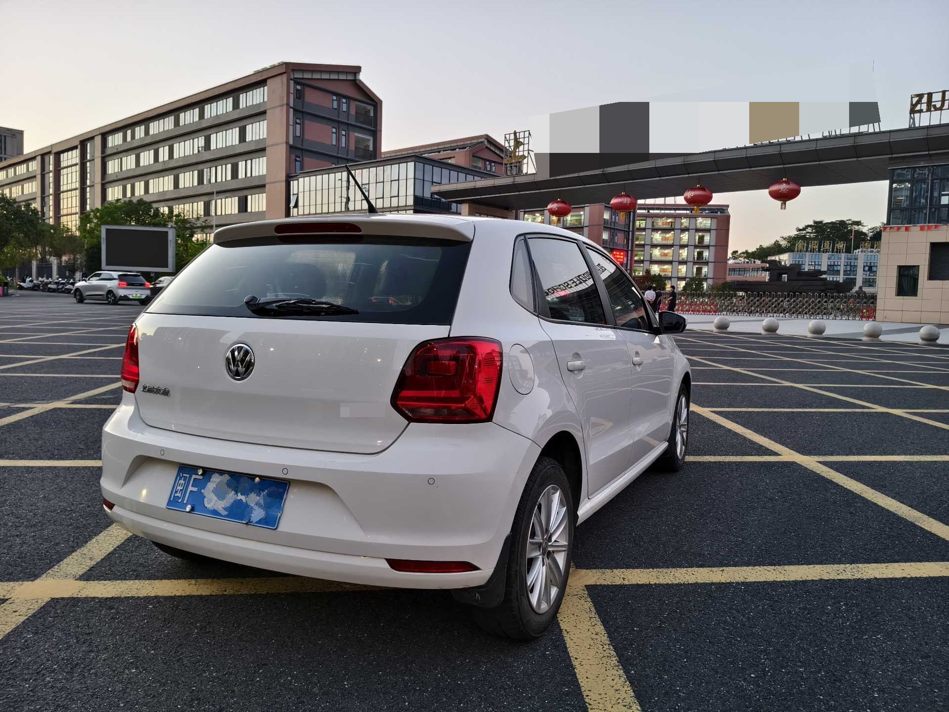 Volkswagen Polo 2015 #11 Volkswagen Polo 2015 car image #11