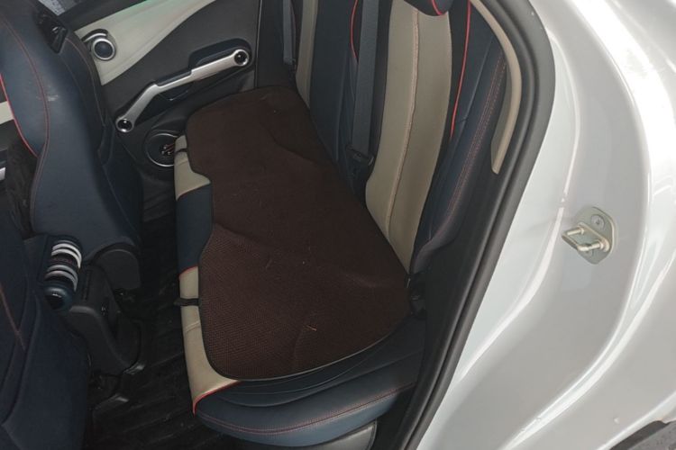 BYD Yuan Plus 2023 immagine di auto #17