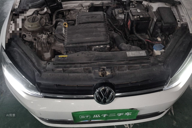 Volkswagen Golf 2018 car image #22
