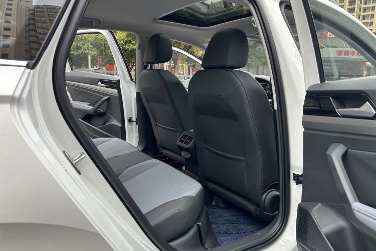 Volkswagen Lavida 2026 car image #9