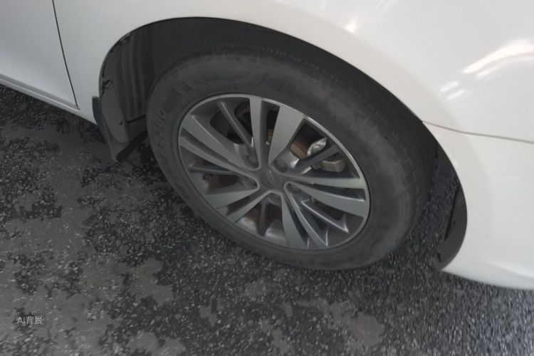 GEELY Emgrand 2018 car image #9
