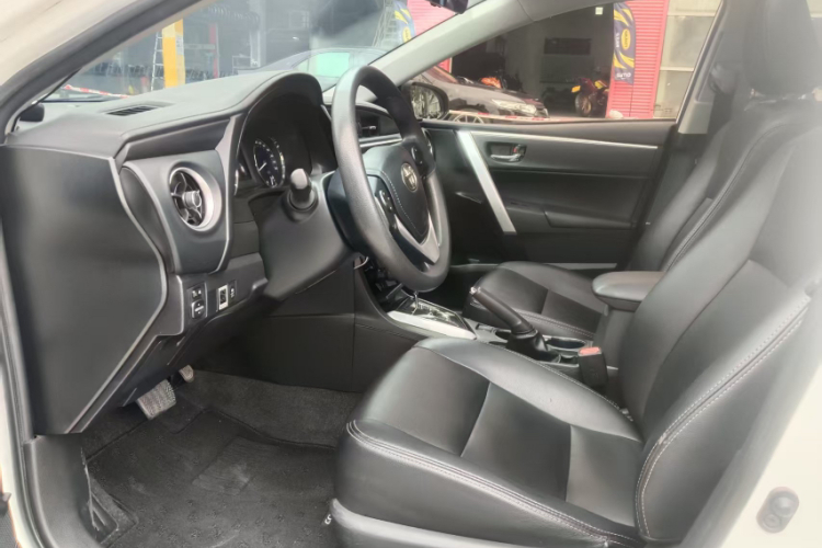 Toyota Corolla 2019 #13 Toyota Corolla 2019 car image #13