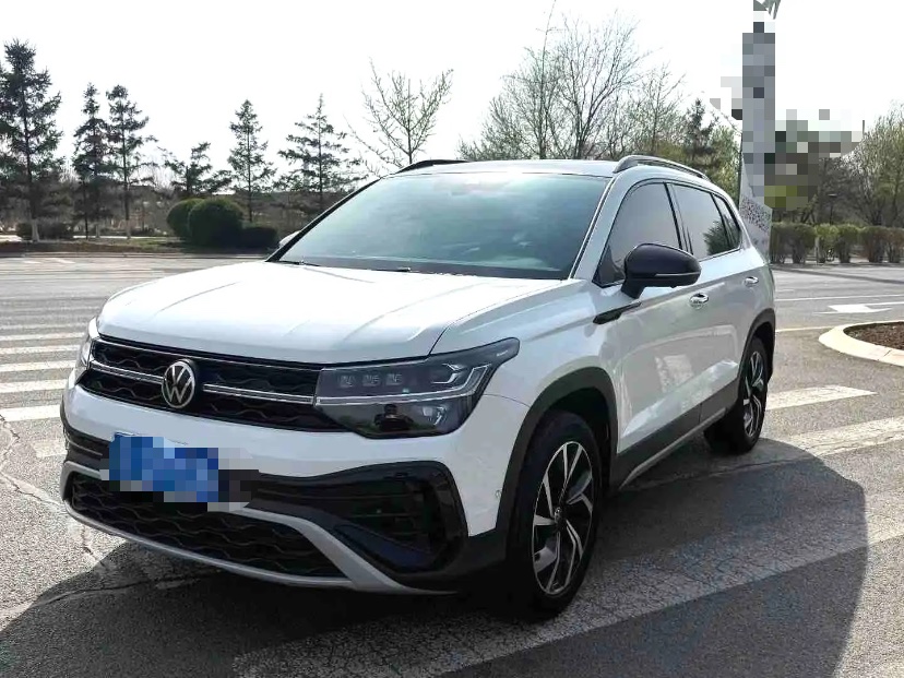 2024 immagine di auto 