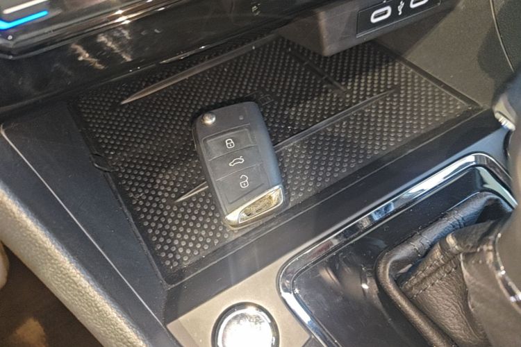 Volkswagen Bora 2024 car image #9