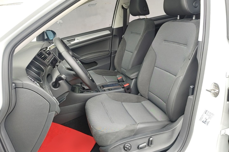 Volkswagen Golf 2018 #15 Volkswagen Golf 2018 car image #15