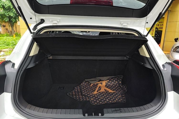 GEELY Emgrand GS 2019 car image #19