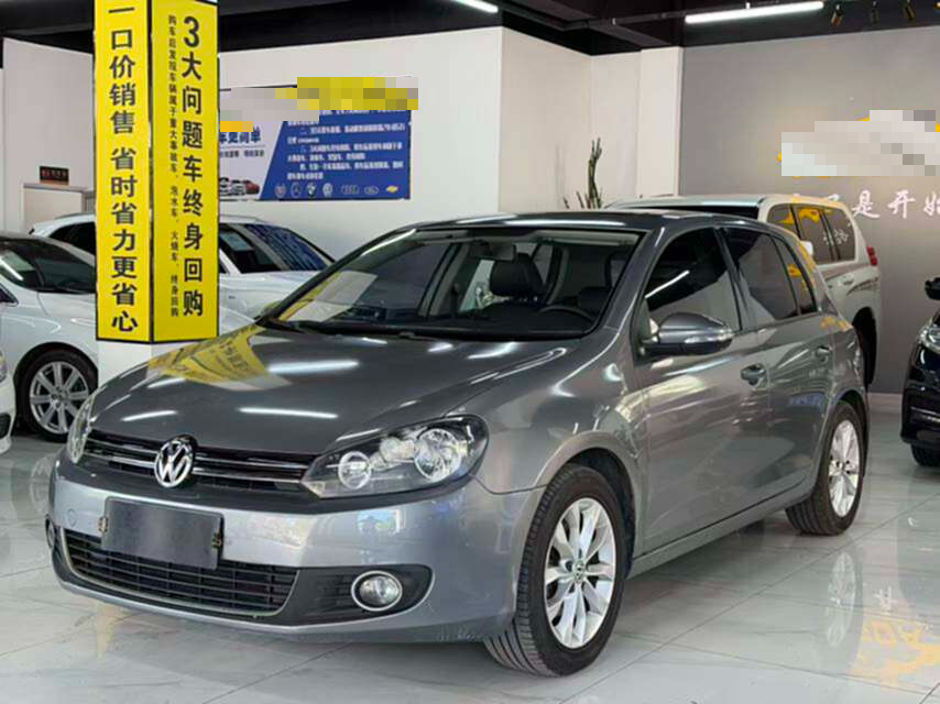 Volkswagen Golf 2012 car image #2