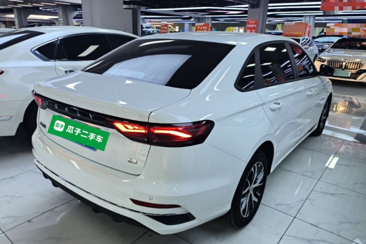 GEELY Emgrand 2022 #7 GEELY Emgrand 2022 car image #7