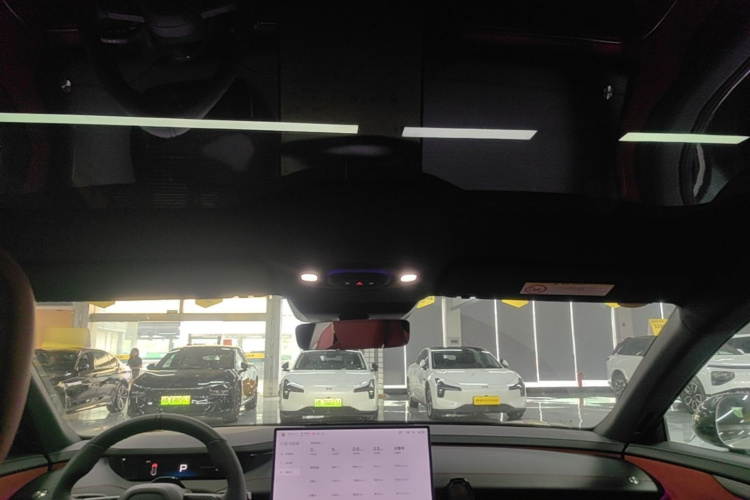 MI SU7 2024 car image #18