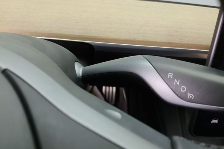 Tesla Model 3 2021 car image #18
