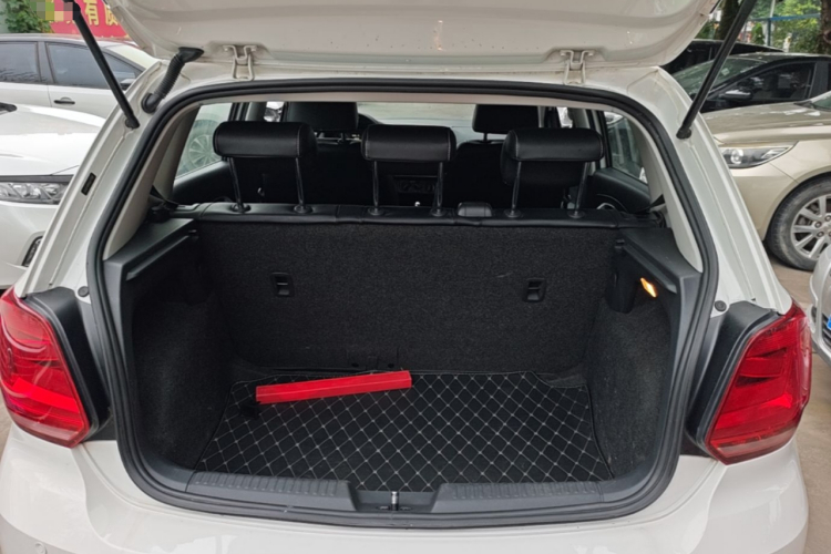 Volkswagen Polo 2016 #19 Volkswagen Polo 2016 car image #19