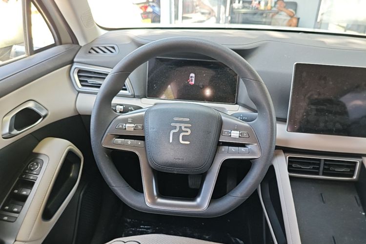BYD YuanUP 2025 #11 BYD YuanUP 2025 car image #11