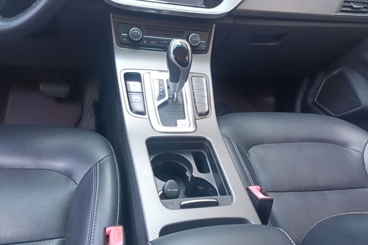 GEELY Emgrand GS 2017 #14 GEELY Emgrand GS 2017 car image #14