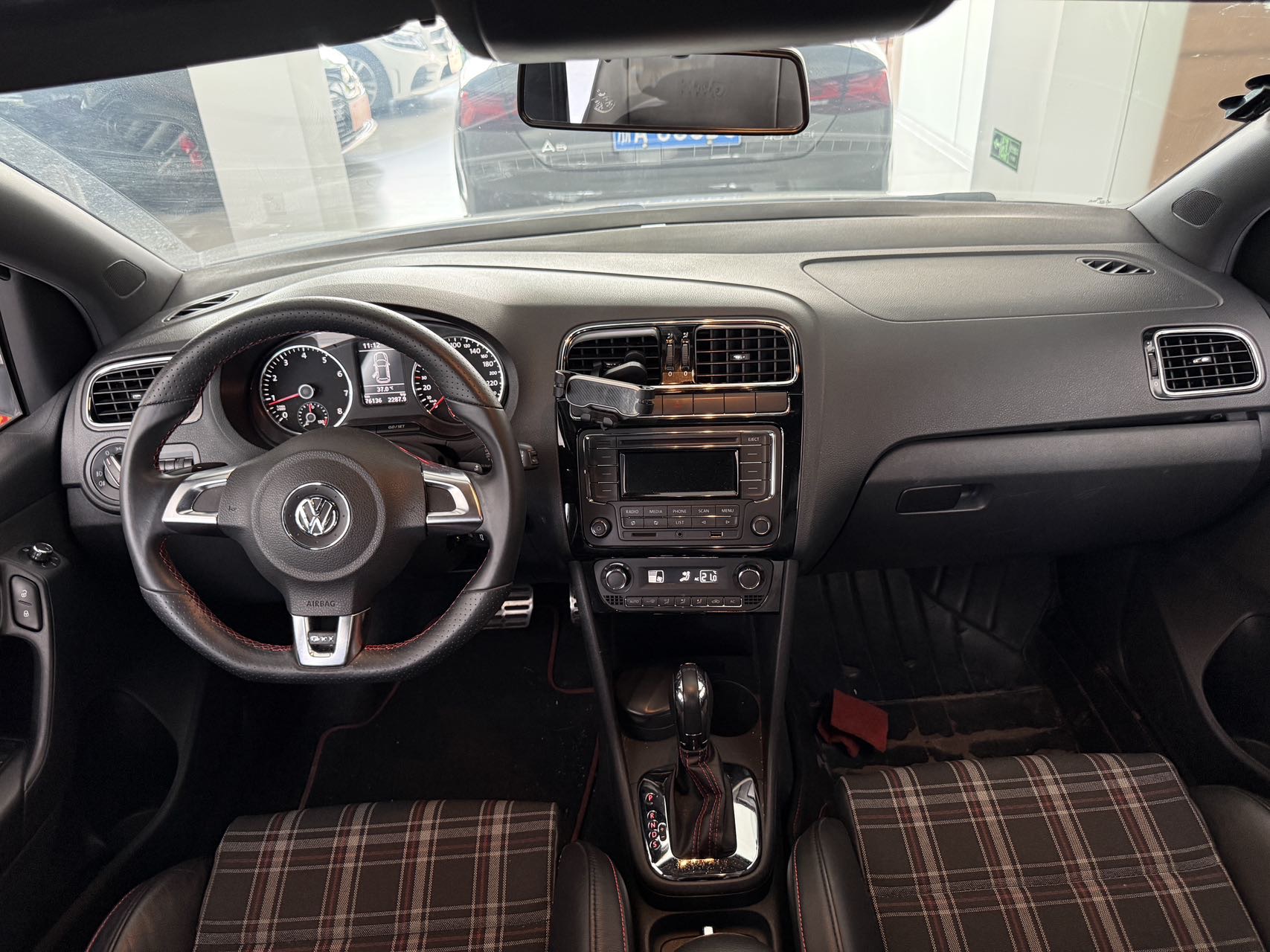 Volkswagen Polo 2013 #8 Volkswagen Polo 2013 car image #8