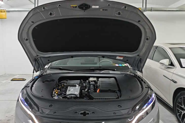 BYD Han 2025 car image #20