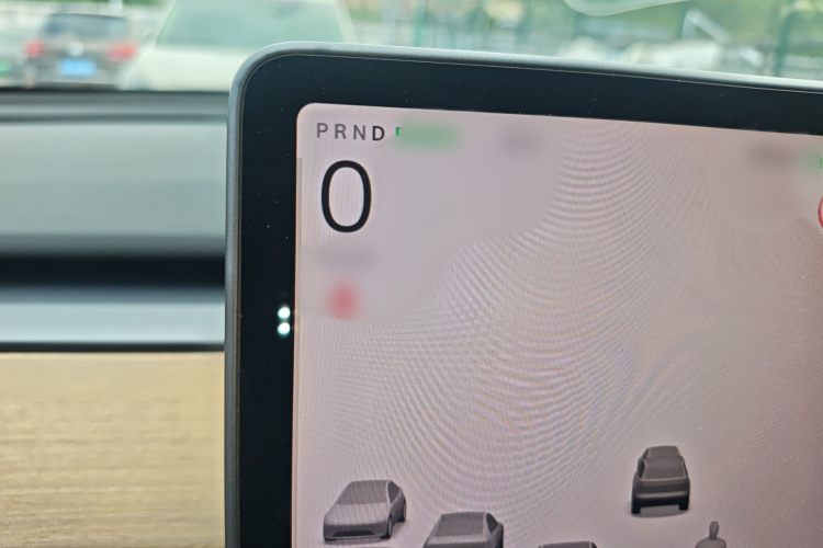 Tesla Model Y 2022 #16 Tesla Model Y 2022 car image #16