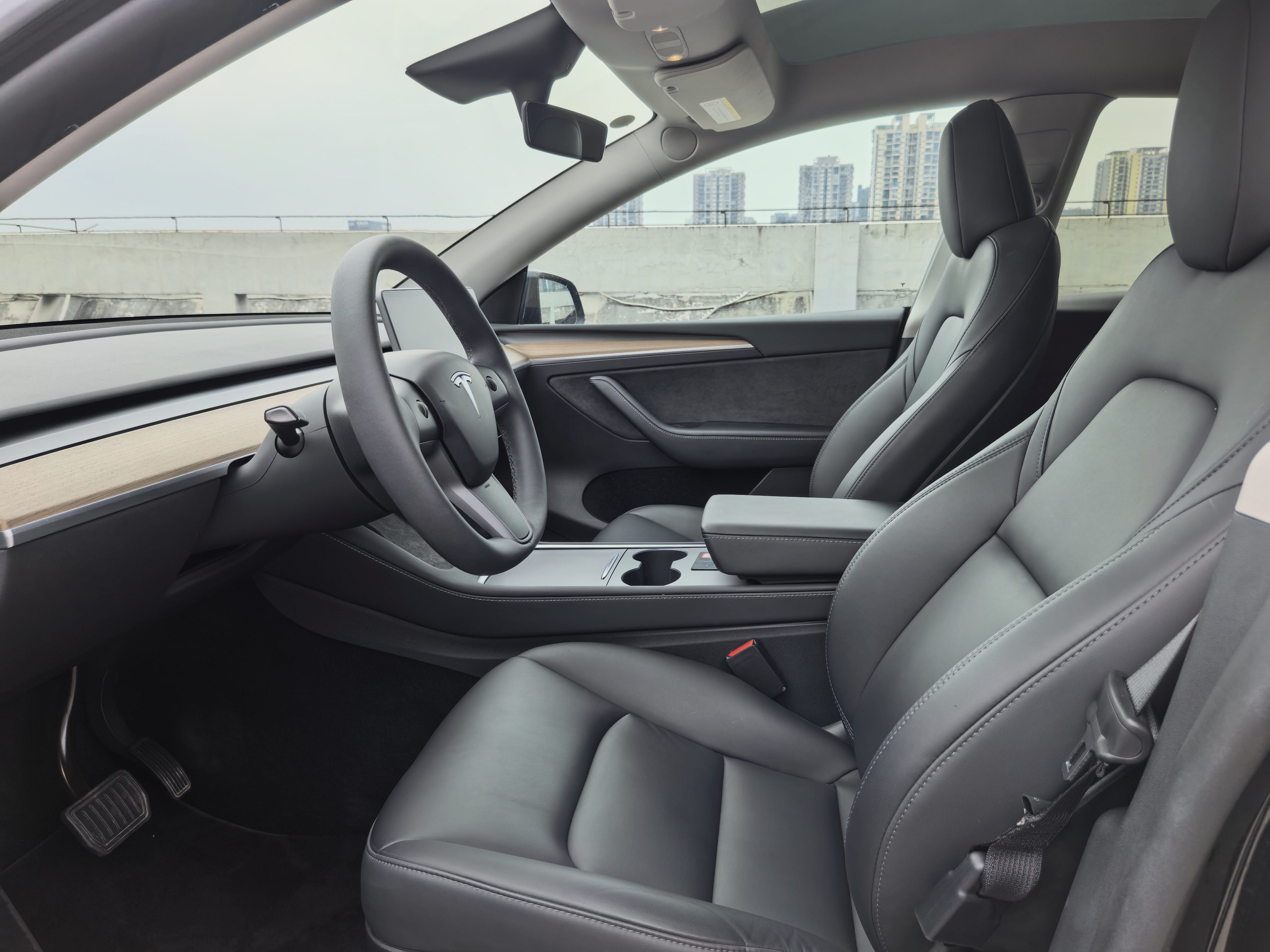 Tesla Model Y 2022 car image #6