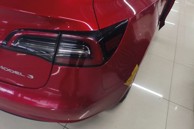 Tesla Model 3 2021 car image #8
