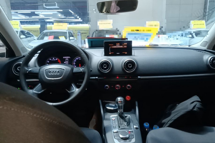 Audi A3 2016 car image #10