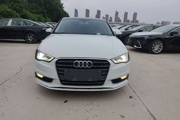 Audi A3 2016 car image #3