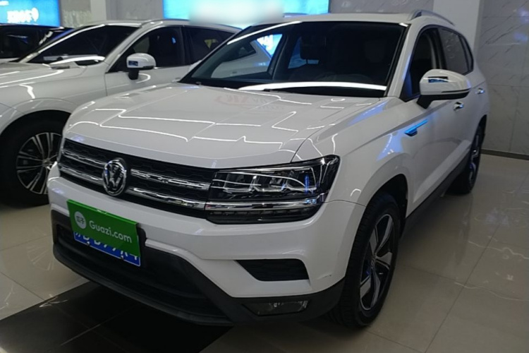 Volkswagen Tharu 2020 car image #2