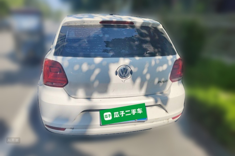 Volkswagen Polo 2015 car image #6