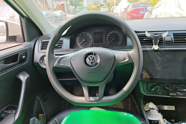 Volkswagen Santana 2017 #12 Volkswagen Santana 2017 car image #12