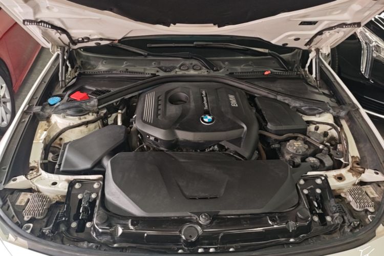 BMW 3 Series GT 2021 #20 BMW 3 Series GT 2021 صورة سيارة #20