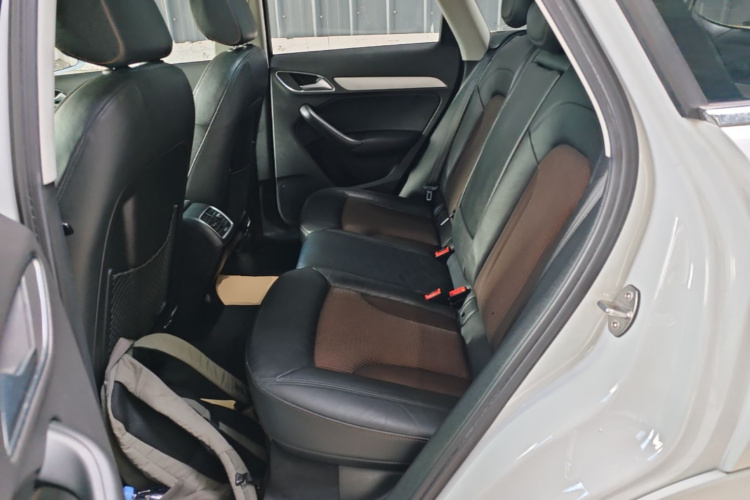 Audi Q3 2018 #13 Audi Q3 2018 car image #13